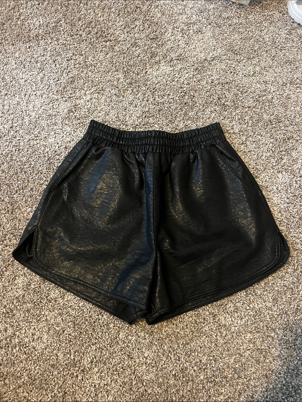 Black Faux Leather Women's Elastic-Waist Shorts